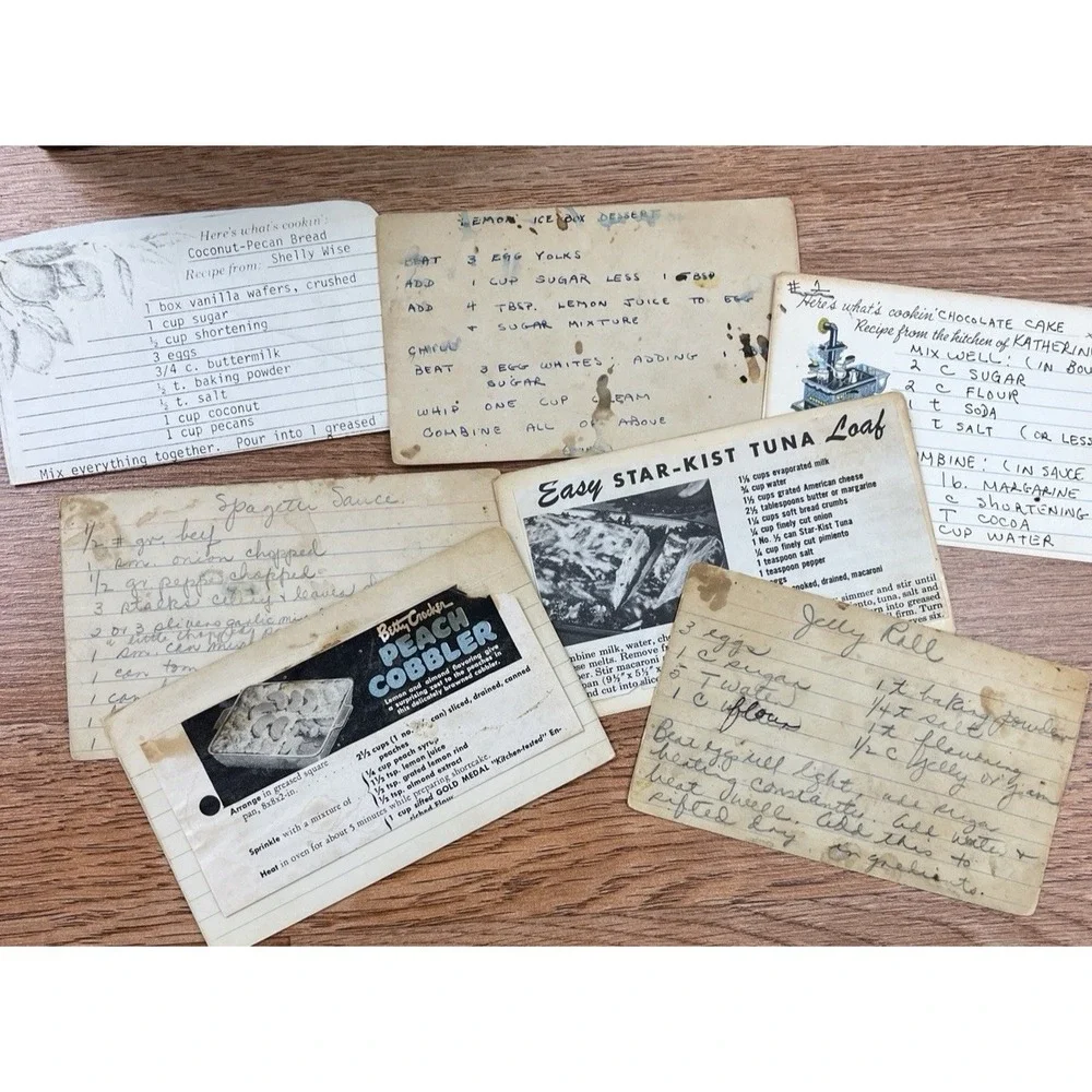 Vintage 1940s 1950s Recipe Box with Handwritten & Magazine Cutouts, 100 Recipes